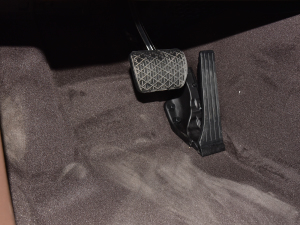 2022Ŀ E 300 L r п؅^