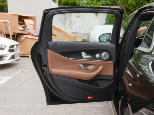 2022Ŀ E 300 L \(yn)(dng)A ܇T