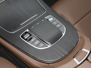 2022Ŀ E 300 L \(yn)(dng)A {(dio)(ji)