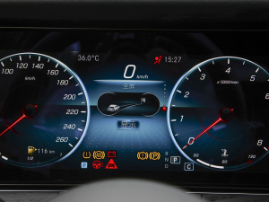 2022Ŀ E 300 L \ӺA п؅^(q)