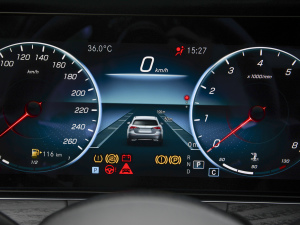 2022Ŀ E 300 L \ӺA п؅^(q)