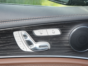 2022Ŀ E 300 L \ӕr g