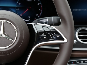 2022Ŀ E 300 L A п؅^