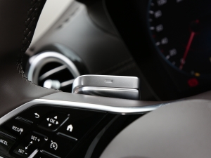 2022Ŀ E 300 L A п؅^