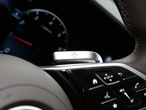 2022Ŀ E 300 L A п؅^