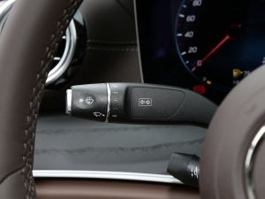 2022Ŀ E 300 L A п؅^