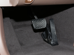 2022Ŀ E 300 L A п؅^