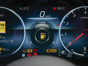 2022Ŀ E 260 L \ п؅^(q)