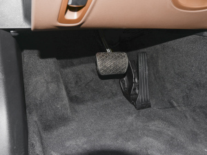 2022Ŀ E 260 L \ п؅^(q)