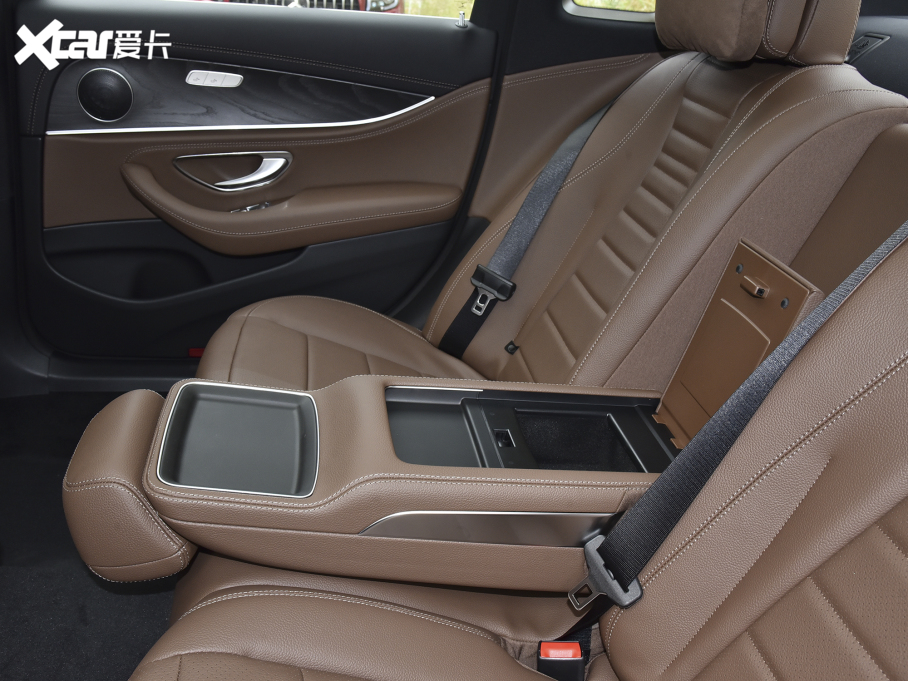 2022YEԴ E 350 e L ʽτ\I܇