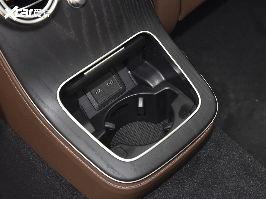 2022YEԴ E 350 e L ʽτ\I܇