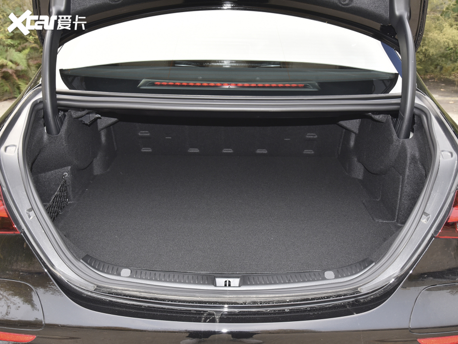 2022YEԴ E 350 e L ʽτ\I܇