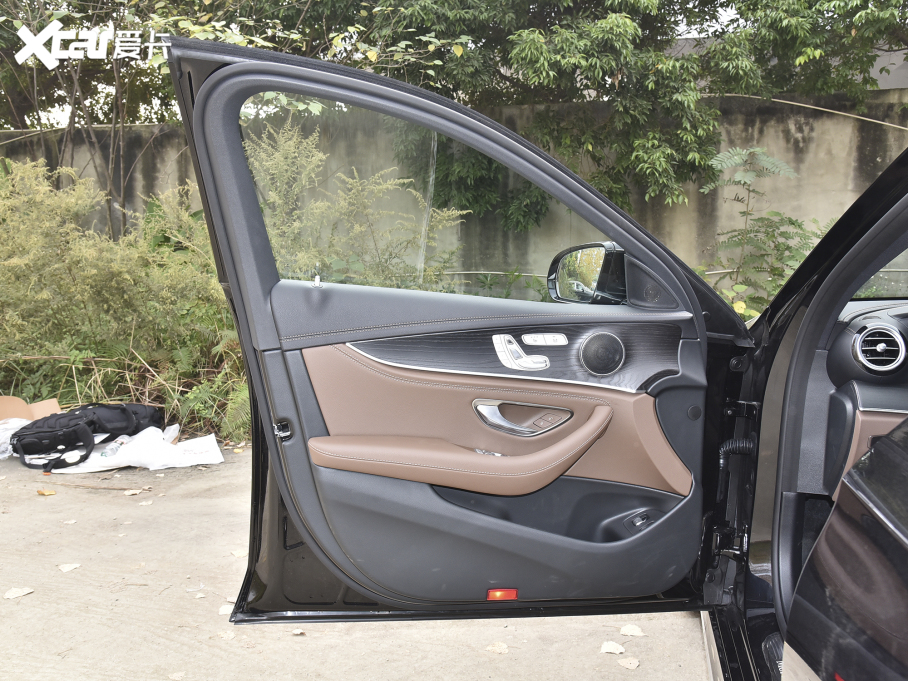 2022YEԴ E 350 e L ʽτ\I܇