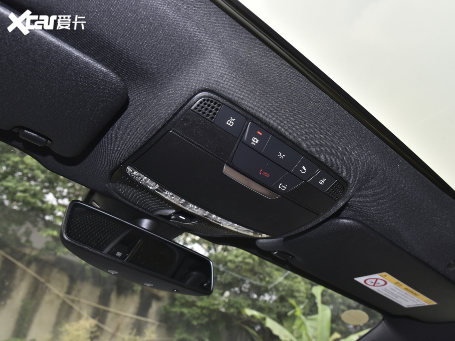 2022YEԴ E 350 e L ʽτ\I܇