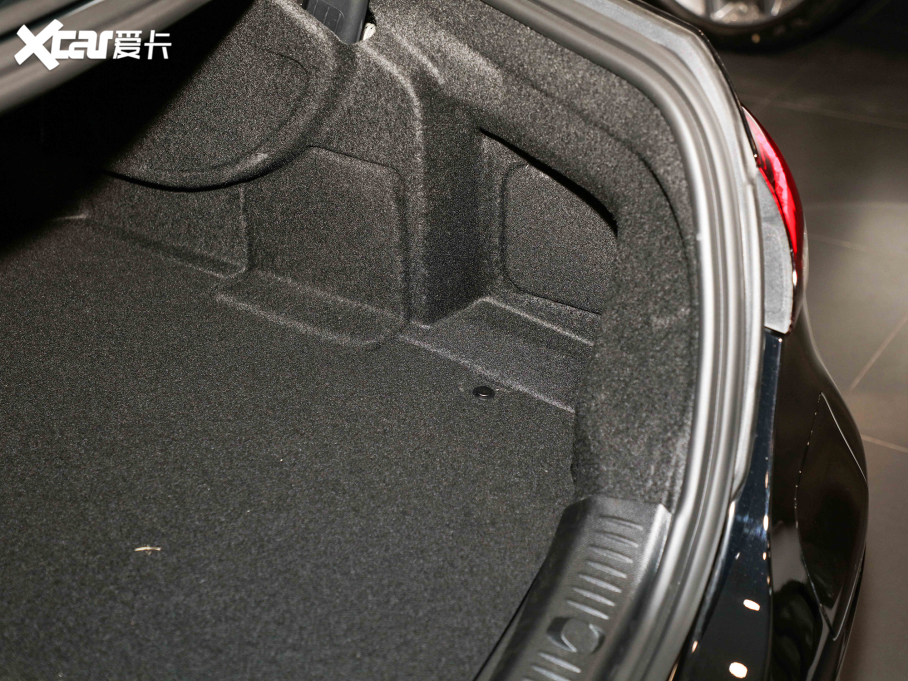 2022YEԴ Ŀ E 350 e L ʽτI܇