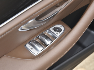 2022E 350 e L ʽτ(dng)\(yn)(dng)I܇ {܇ƅ^(q)	