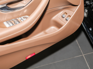 2022Ŀ E 350 e L ʽτI܇ ǰTg