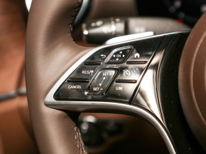 2022Ŀ E 350 e L ʽτI܇ п؅^(q)