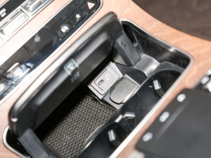 2022Ŀ E 350 e L ʽτI܇ п؅^(q)