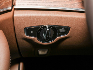 2022Ŀ E 350 e L ʽτI܇ п؅^(q)