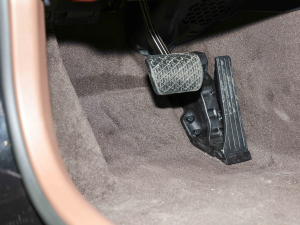 2022Ŀ E 350 e L ʽτI܇ п؅^(q)