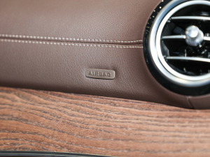 2022Ŀ E 350 e L ʽτI܇ п؅^(q)