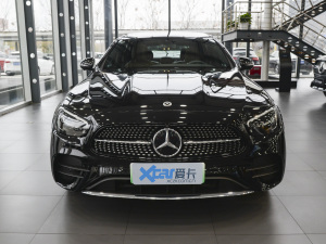 2022款改款 E 350 e L 插电式混合动力运动轿车 正前
