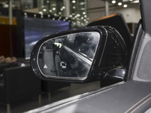 2022Ŀ E 350 e L ʽτ\I܇ ^