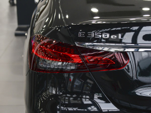 2022Ŀ E 350 e L ʽτ\I܇ ^