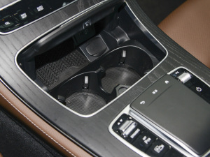 2022Ŀ E 350 e L ʽτ\I܇ ǰű