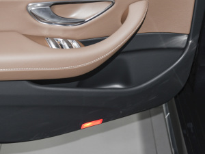 2022Ŀ E 350 e L ʽτ\I܇ Tg