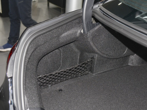 2022Ŀ E 350 e L ʽτ\I܇ g