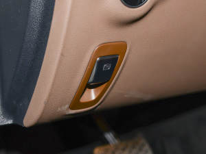 2022Ŀ E 350 e L ʽτ\I܇ v܇Ƅ