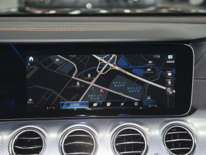 2022Ŀ E 350 e L ʽτ\I܇ п؅^(q)