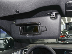 2022Ŀ E 350 e L ʽτ\I܇ ꖰ壨