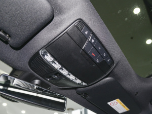 2022Ŀ E 350 e L ʽτ\I܇ п؅^(q)