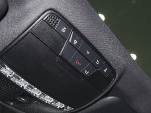 2022Ŀ E 350 e L ʽτ\I܇ п؅^(q)