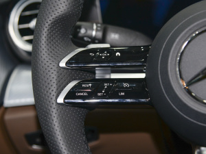 2022Ŀ E 350 e L ʽτ\I܇ п؅^(q)