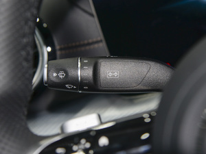 2022Ŀ E 350 e L ʽτ\I܇ п؅^(q)