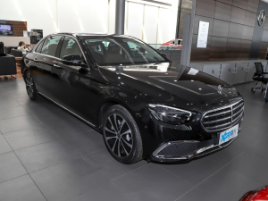 2022Ŀ E 350 e L ʽτ(dng)I܇ ǰ45