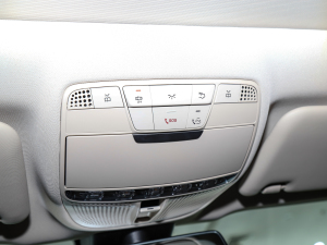 2022Ŀ E 350 e L ʽτ(dng)I܇ п؅^(q)