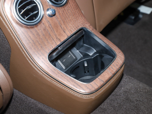 2022Ŀ E 350 e L ʽτI܇ п؅^