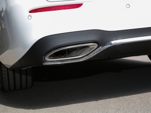 2022Ŀ E 350 e L ʽτ\I܇ Ś