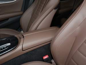 2022Ŀ E 350 e L ʽτ\I܇ 