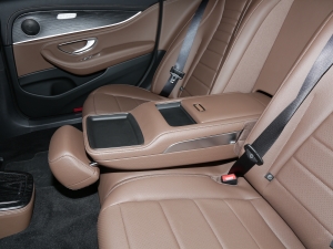 2022Ŀ E 350 e L ʽτ\I܇ 