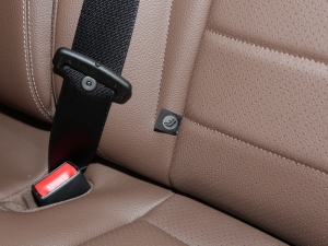 2022Ŀ E 350 e L ʽτ\I܇ g