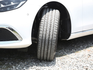 2022Ŀ E 350 e L ʽτI܇ ^