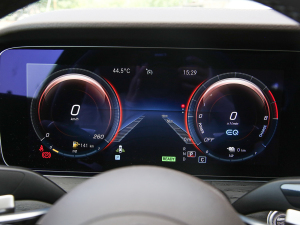 2022Ŀ E 350 e L ʽτI܇ п؅^