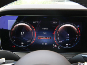 2022Ŀ E 350 e L ʽτI܇ п؅^