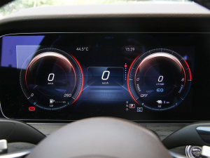 2022Ŀ E 350 e L ʽτI܇ п؅^